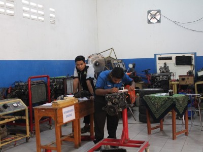 Mengukur Diameter Silinder