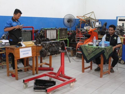 Melakukan Pengukuran Overhoul Engine