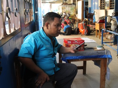 Pengawas dan Mekanik Bengkel T.KRO